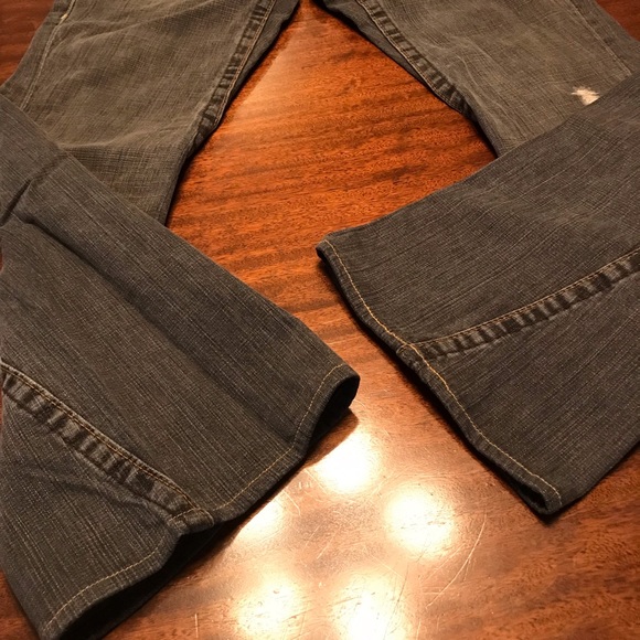 Like New Pair of Men’s True Religion Jeans - Picture 3 of 5